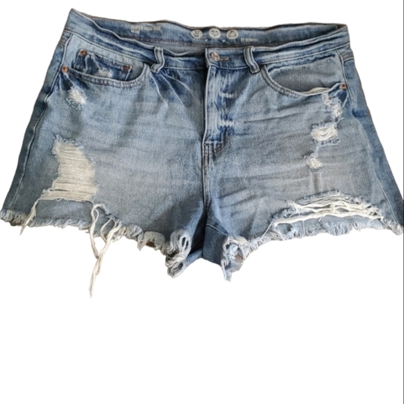 Rewash Pants - By Rewash women's super high rise mom jeans distressed shorts size 11